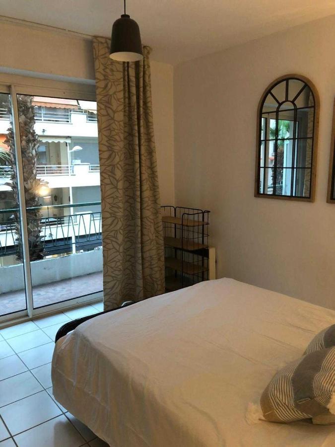 Flat In Juan Lejlighed Antibes Eksteriør billede